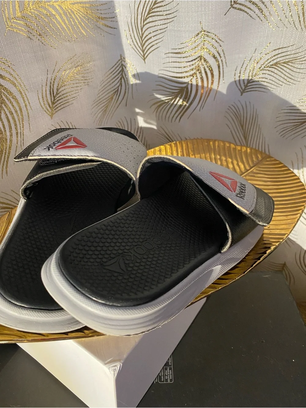 Reebok Slides Cream Dark Blue with Red Logo